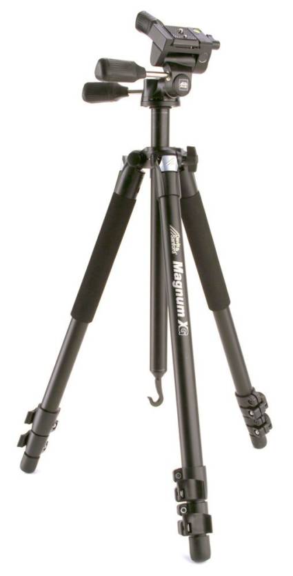 Davis & Sanford MAGNUMXG Magnum Grounder Tripod with 3-Way Fluid Pan Head