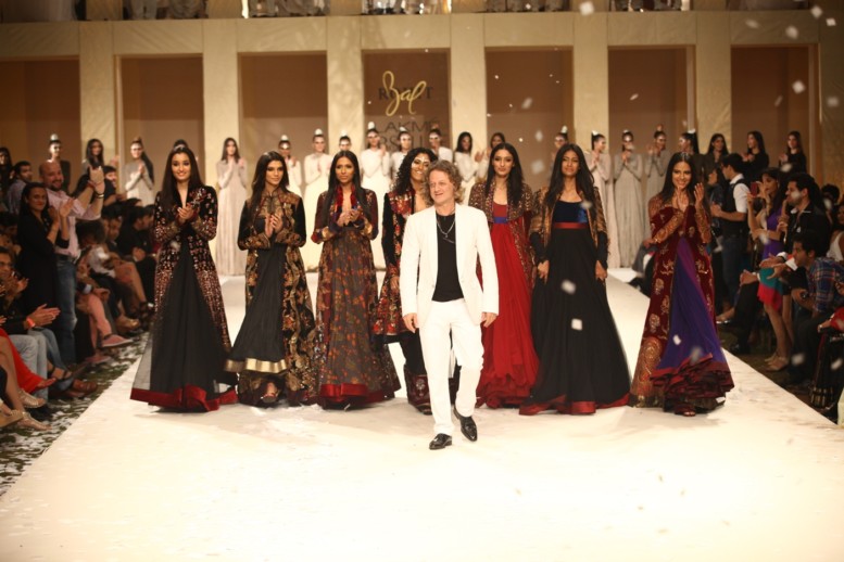 Rohit Bal on stage