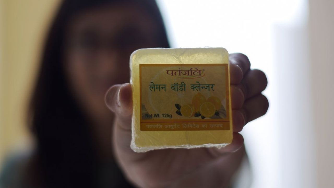 patanjali lemon body cleanser