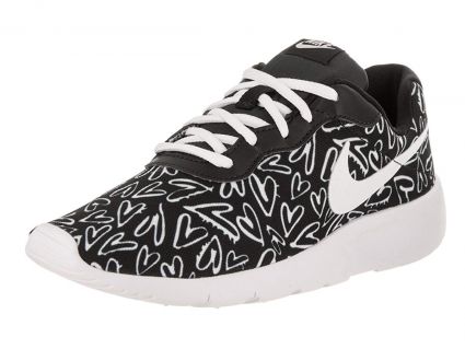 Nike Girl s Tanjun Print Sneaker