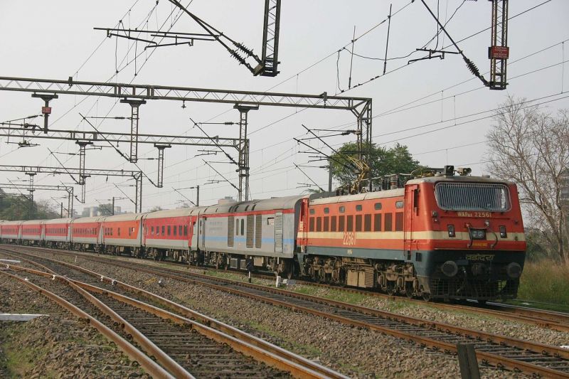 Bandra Rajdhani Express (Mumbai Central –Nizamuddin)