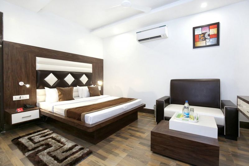  OYO 11632 Hotel Stay INN Classic