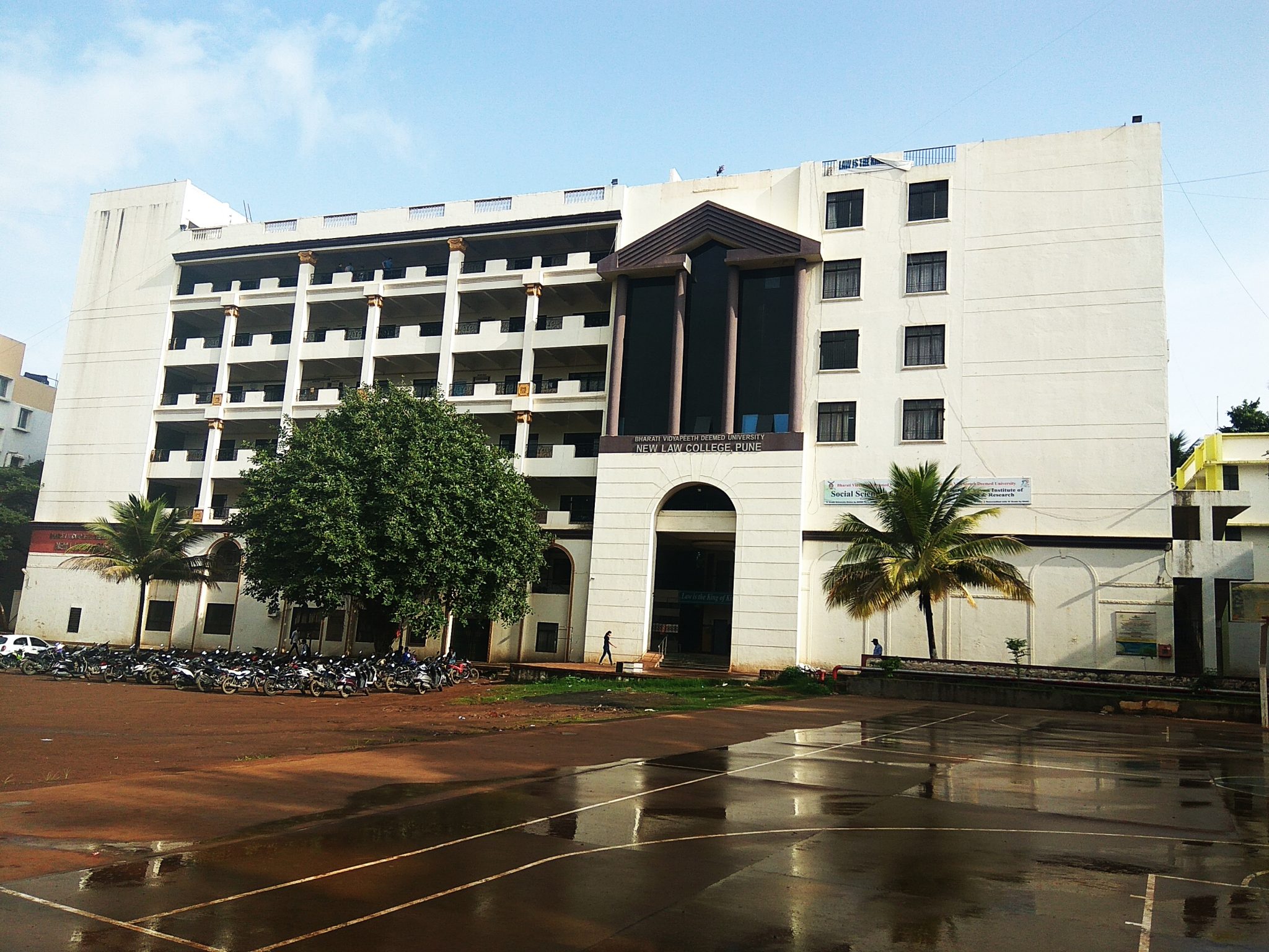 10 best government private law colleges in india 2024 