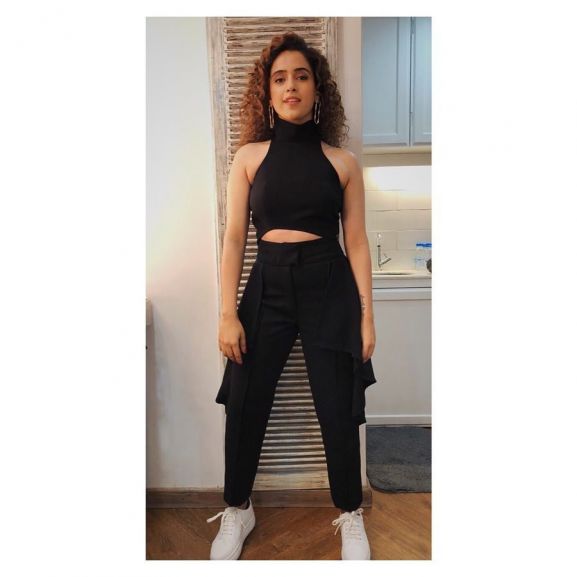 Sanya Malhotra stature