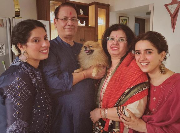 Sanya Malhotra with family