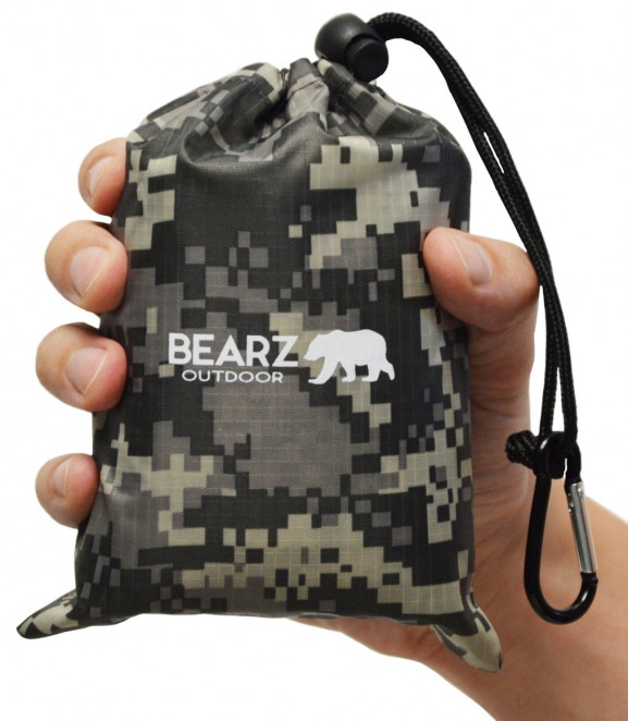 Bearz Outdoor Sand Proof Portable Blanket