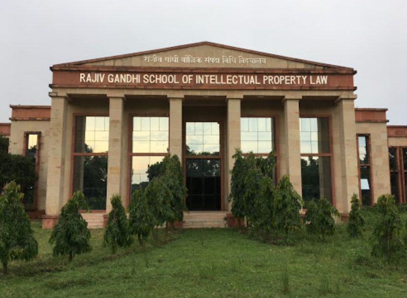 rajiv gandhi law college