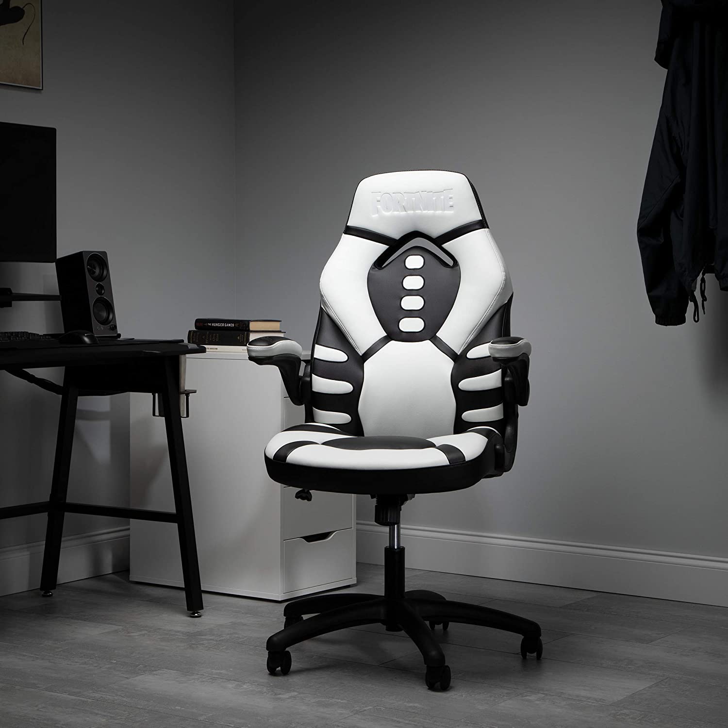 RESPAWN Skull Trooper V Gaming Chair