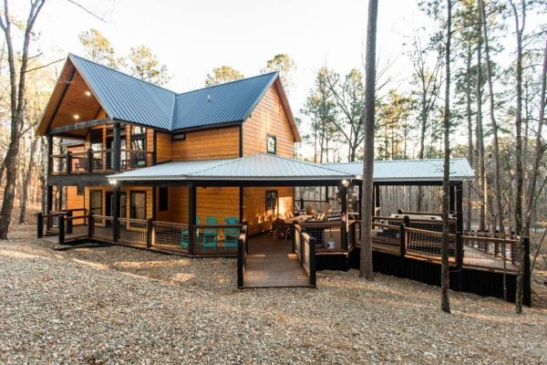 Brand New Glorious Grace Retreat - Broken Bow