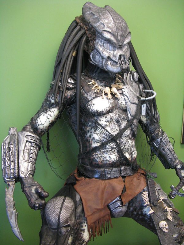 Life-size Predator Statue Custom Made