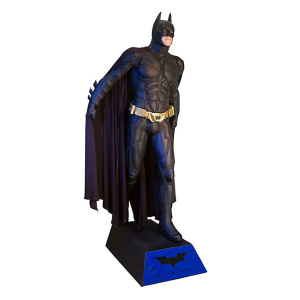 The Dark Knight: Batman Life-Size Statue