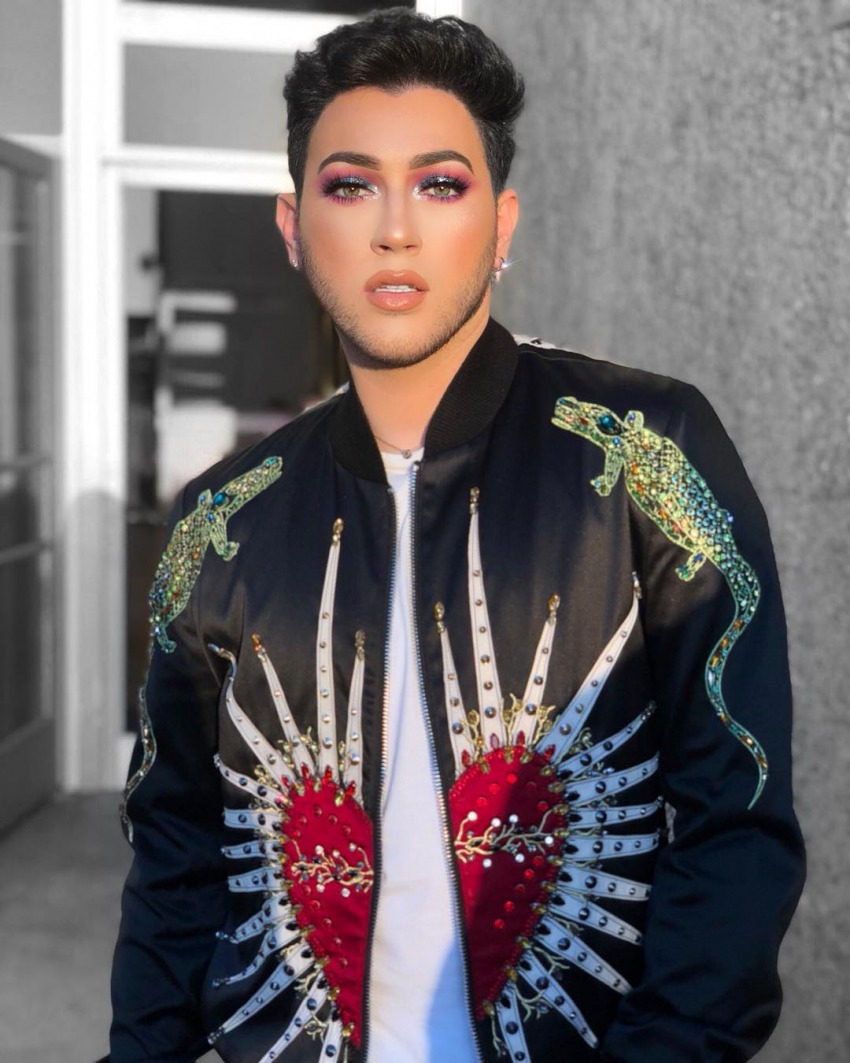 Top 15 Makeup YouTubers You Must Explore the Vogue In 2023