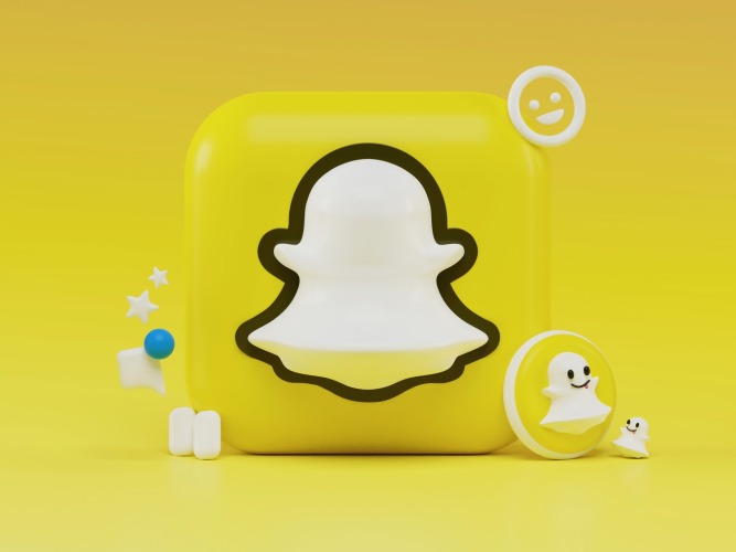 Snapchat - How to Make a Private Story 