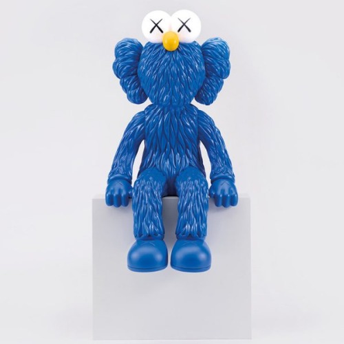 10 Best Life Size Kaws Statue To Buy in 2024